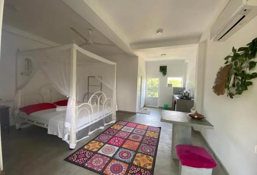 Economy-huone, Sun & Moon Good View Villa