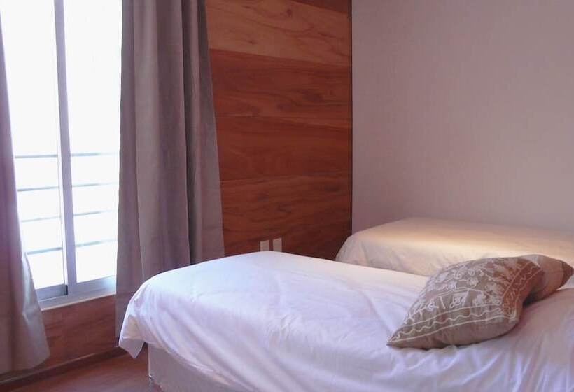 اتاق استاندارد, Circus Hostel&hotel Montevideo