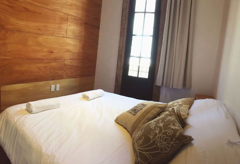 اتاق استاندارد, Circus Hostel&hotel Montevideo
