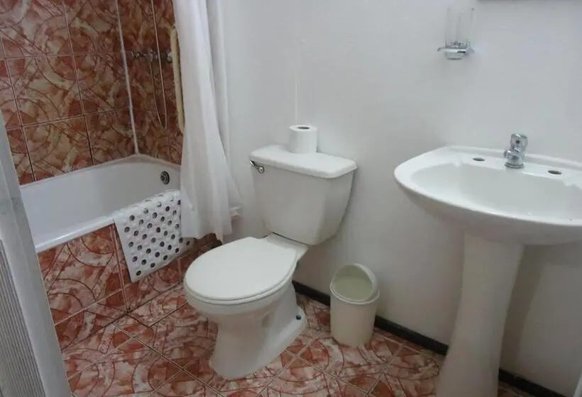 اتاق استاندارد سه نفره, Casagrande