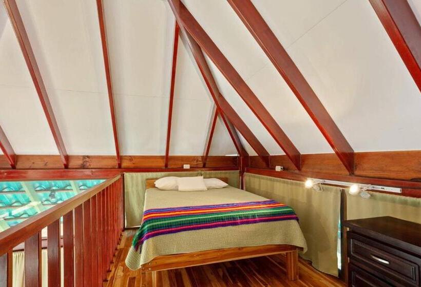 اتاق استاندارد چهار تخته با چشمانداز دریا, Anamaya Resort