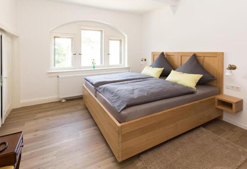 Семейный Номер Deluxe, Altes Amtsgericht Oppenheim