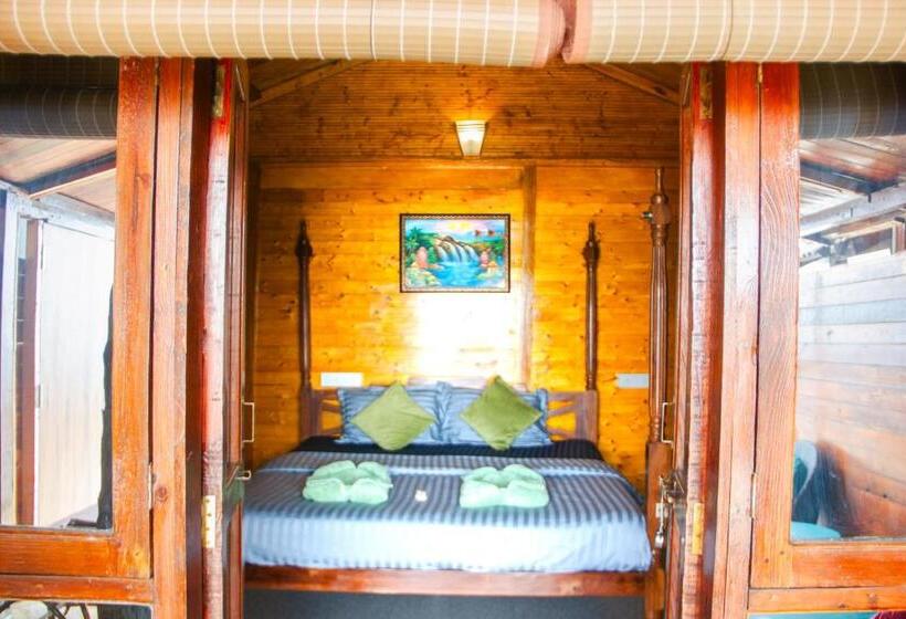 קוטג'' סופריור, O3 Beach Resort