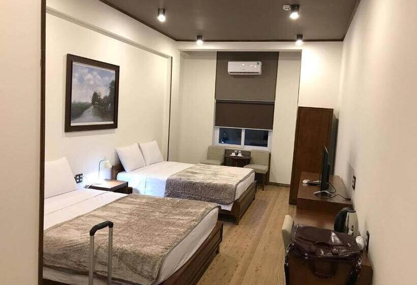 اتاق استاندارد چهار تخته, Oceanward Hotel & Resort