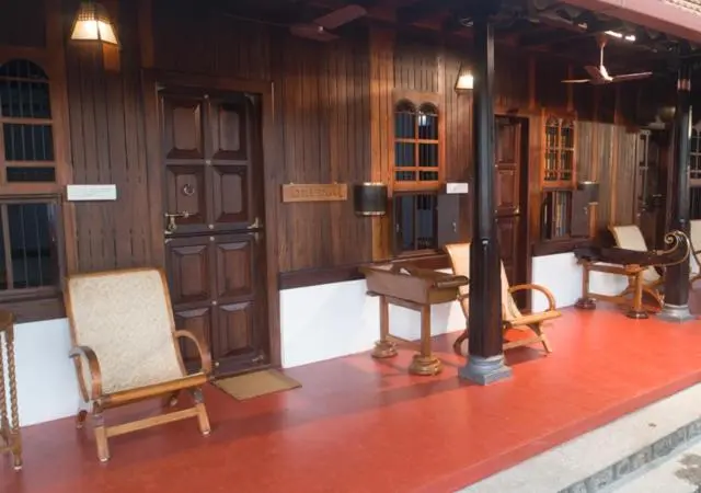 Deluxe room with river view, Palmdale Heritage