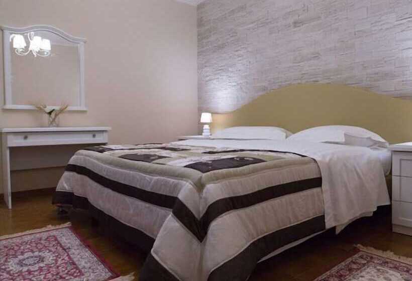 デラックスルーム, Il Novecento