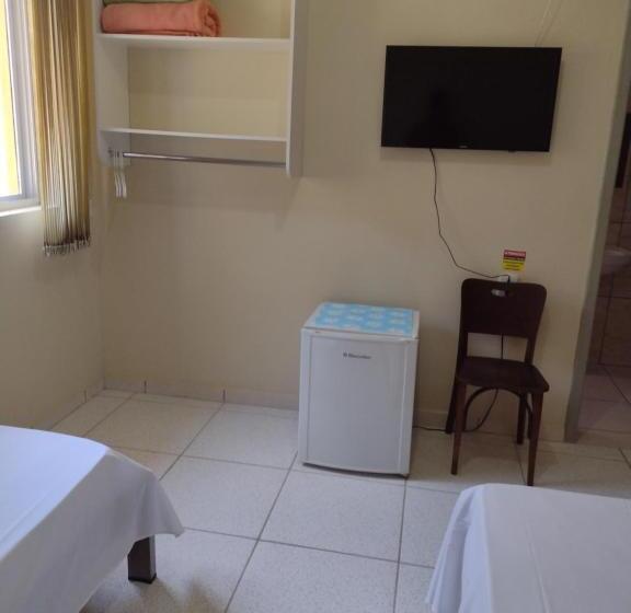 חדר סטנדרט לשלושה, Stela Maris