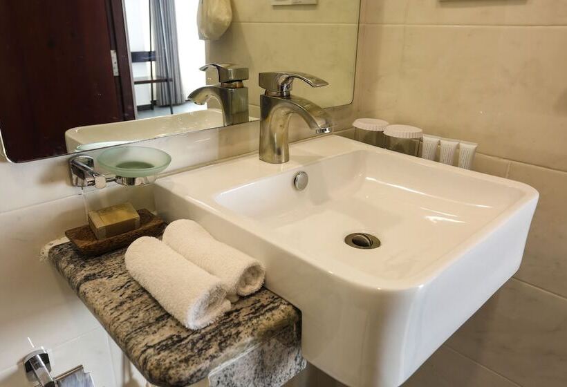 اتاق سوپریور با چشمانداز دریا, Morven Hotel Colombo