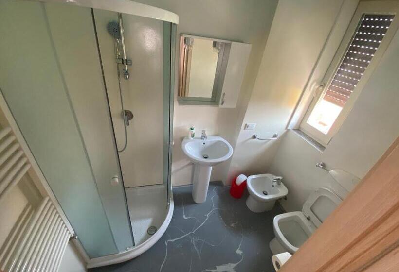 Номер Стандарт Трехместный, Macloud Pub B&b