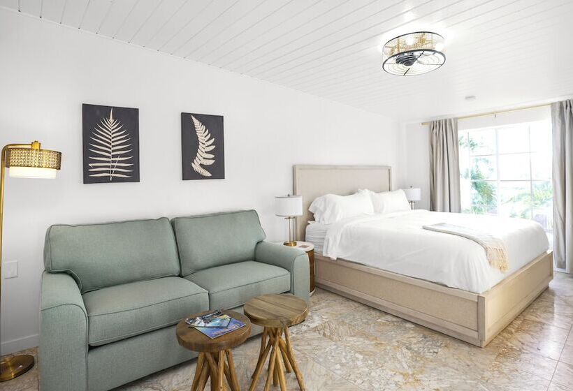 اتاق لوکس, The Mary Anne Boutique Hotel Usvi