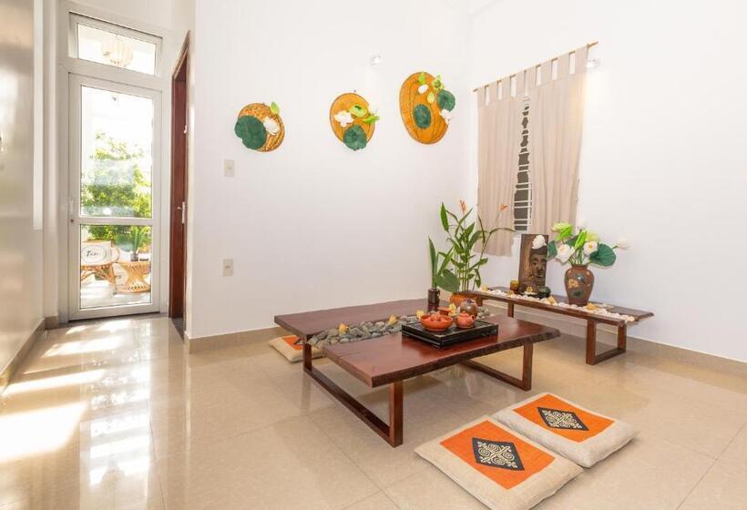 اتاق لوکس با بالکن, Tâm Homestay