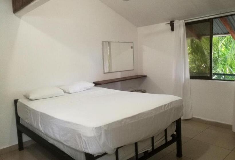 带1个卧室的带阳台的公寓, Zeneidas Surf Garden