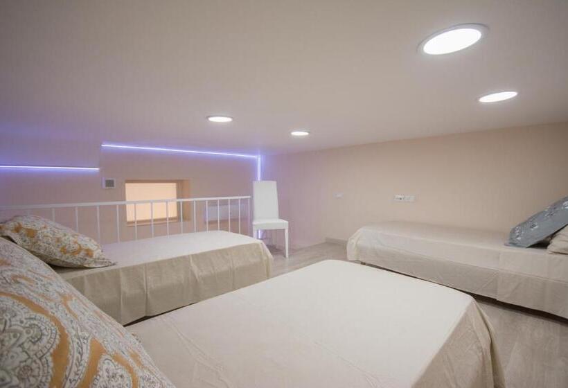 خانه 2 خوابه, Al Vecchio Fontanile