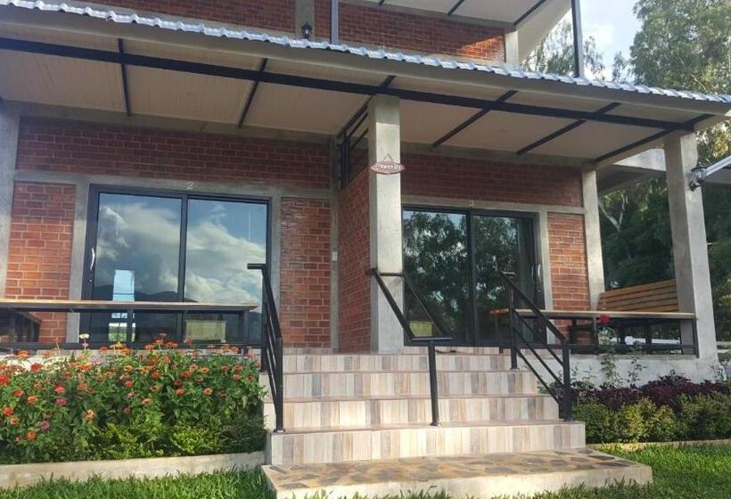 スタンダード４人部屋, Khao Kho Overview Resort