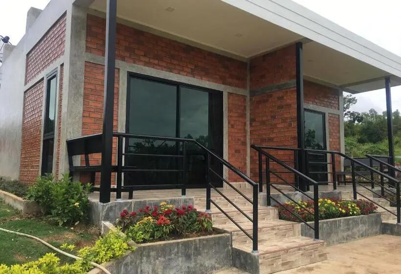 スタンダードトリプルルーム, Khao Kho Overview Resort
