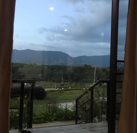 غرفة قياسية ثلاثية, Khao Kho Overview Resort