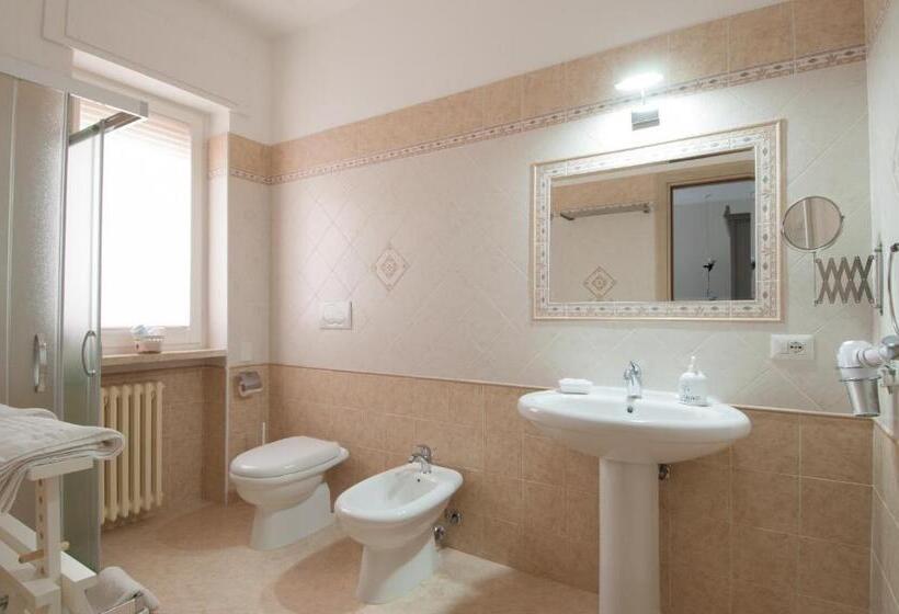 اتاق استاندارد با تخت بزرگ, Kissfromsalento B&b+bike