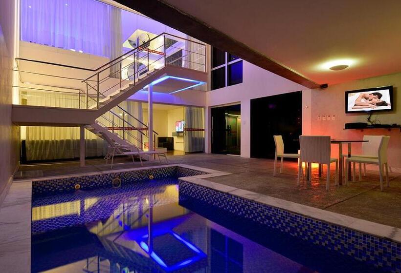 デラックススイート, Nexos Motel Piedade Adults Only