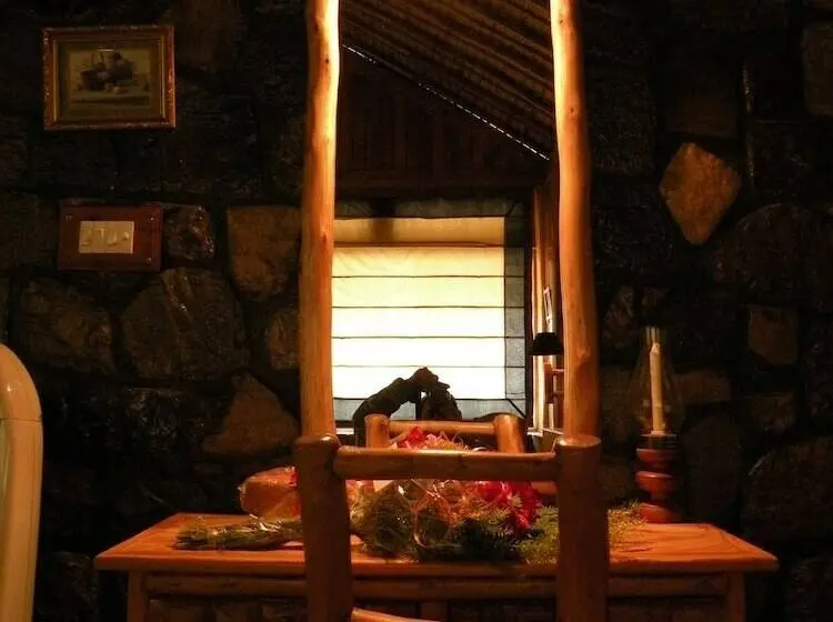 1 Sovrums Hus, Camp Riverwild