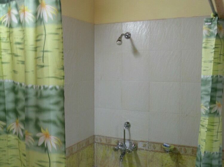 1 Sovrums Hus, Camp Riverwild