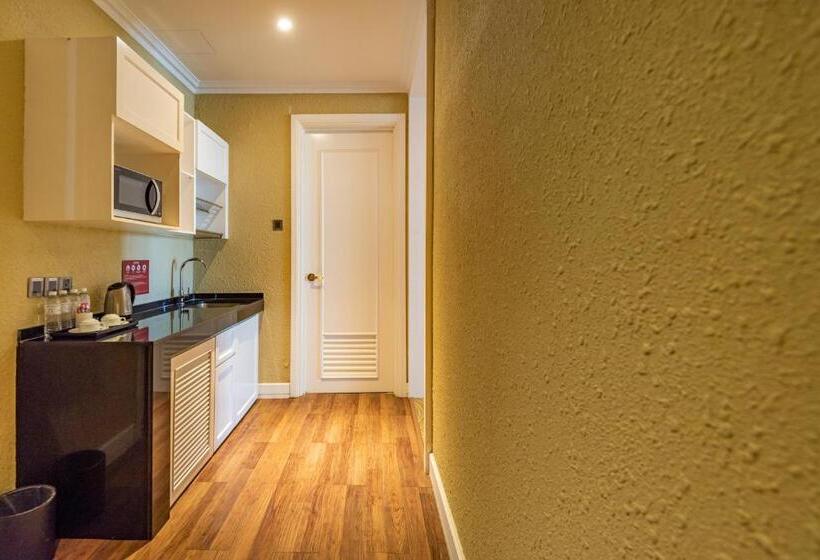 غرفة ديلوكس مزوَّدة بجاكوزي, Tasik Villa International Resort