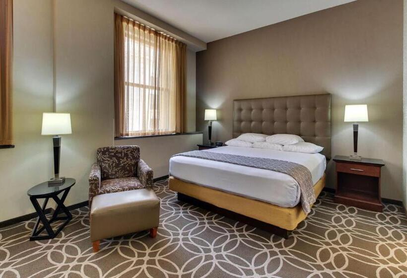 带大床的豪华间, Drury Plaza Hotel Cleveland Downtown