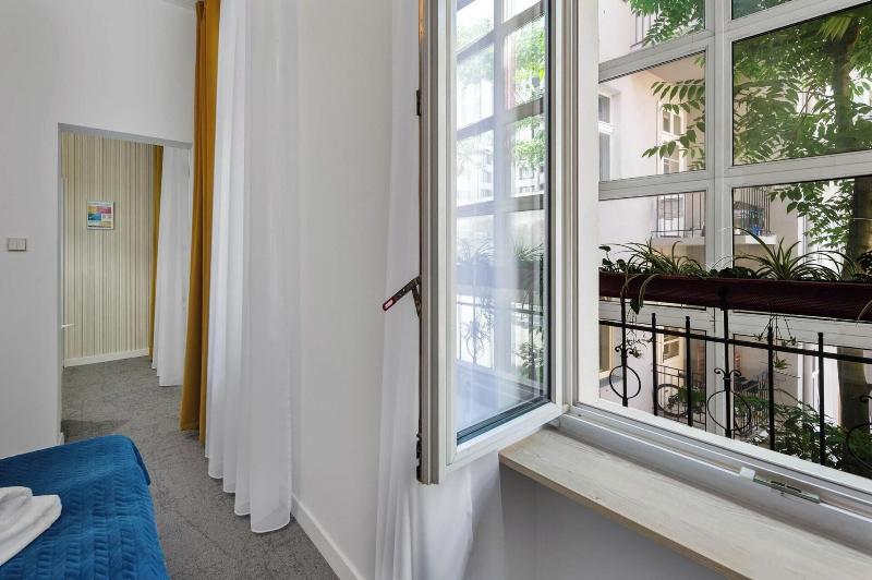 Economy Szoba, Elisabeth Old Town