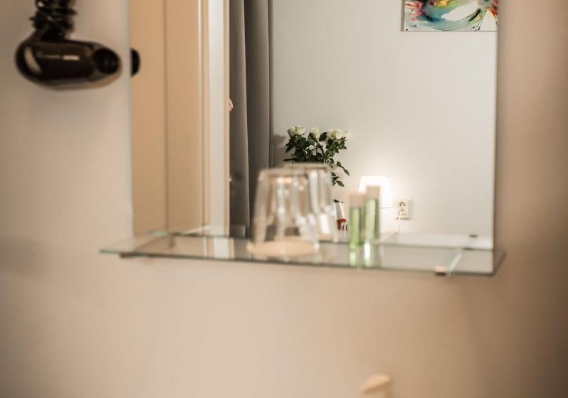 Standard Egyágyas Szoba, Elisabeth Old Town