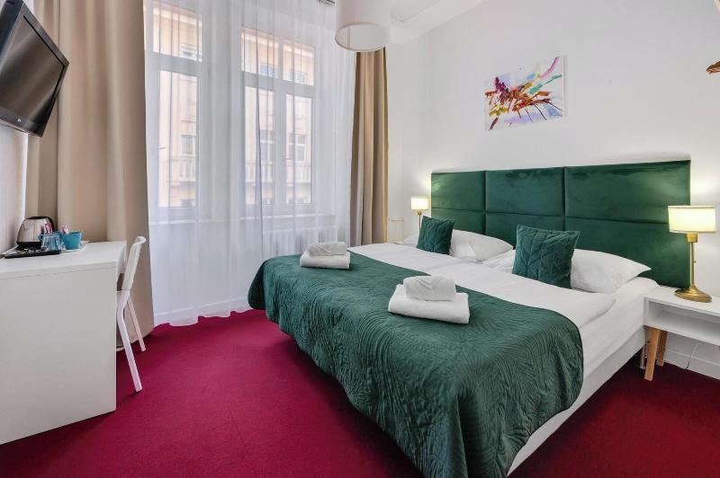 Economy Szoba, Elisabeth Old Town