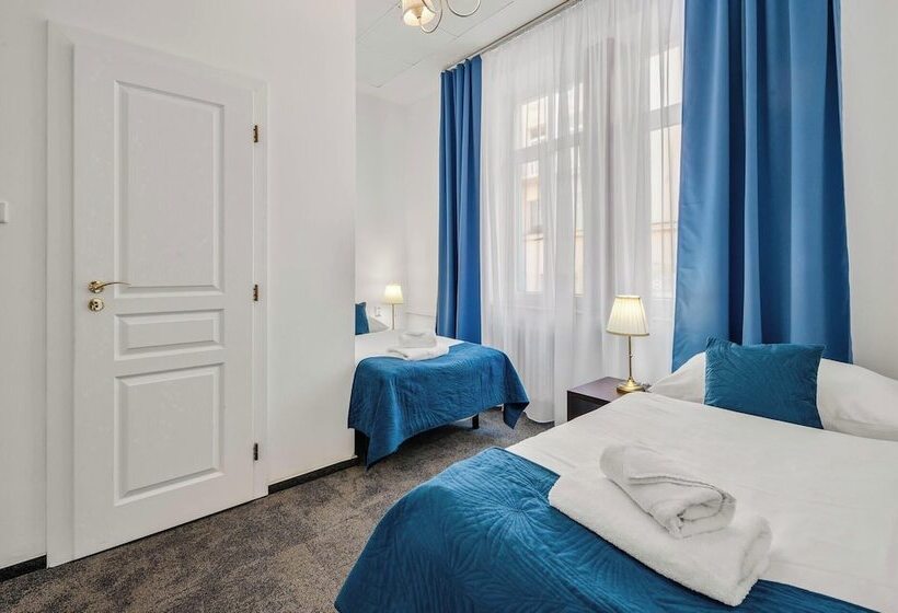 Családi Szoba, Elisabeth Old Town