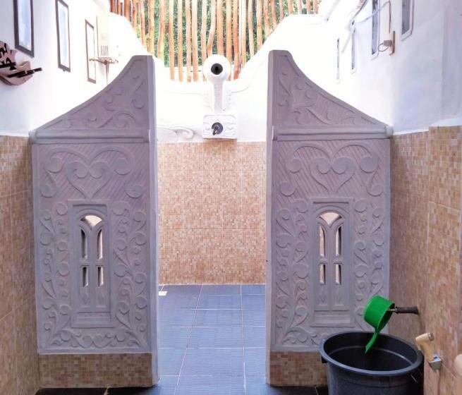 디럭스 룸, Jungle Inn Bukit Lawang