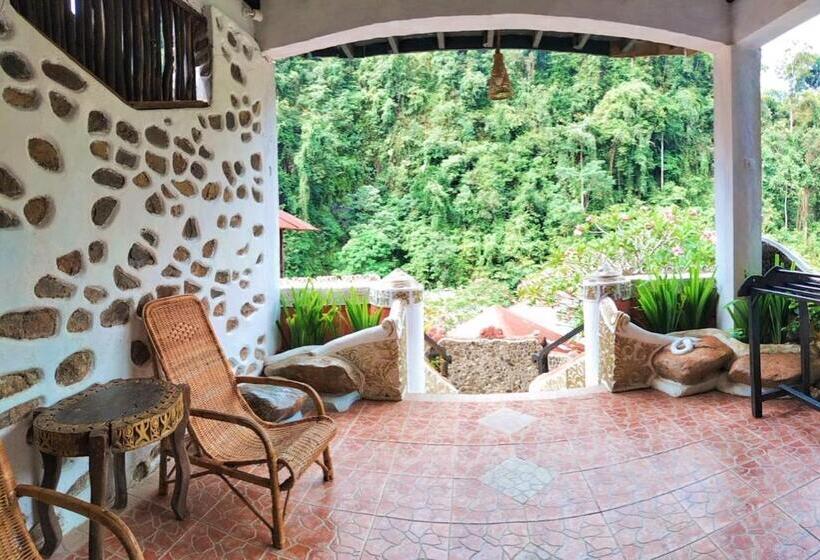 디럭스 룸, Jungle Inn Bukit Lawang