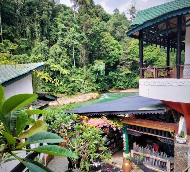 수피리어 룸, Jungle Inn Bukit Lawang