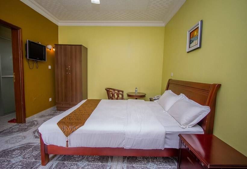 اتاق لوکس, Tuzza