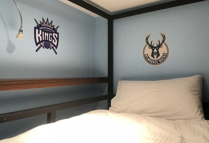 اتاق استاندارد چهار تخته, 逢甲驛站青年旅舍