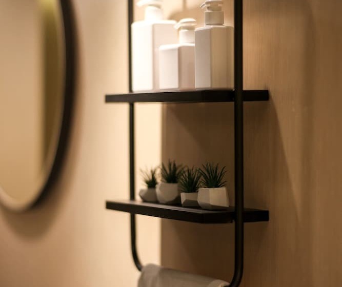 اتاق استاندارد, Ease Access Tsuen Wan