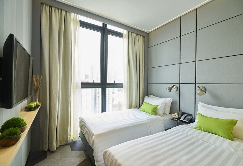 اتاق لوکس, Ease Access Tsuen Wan