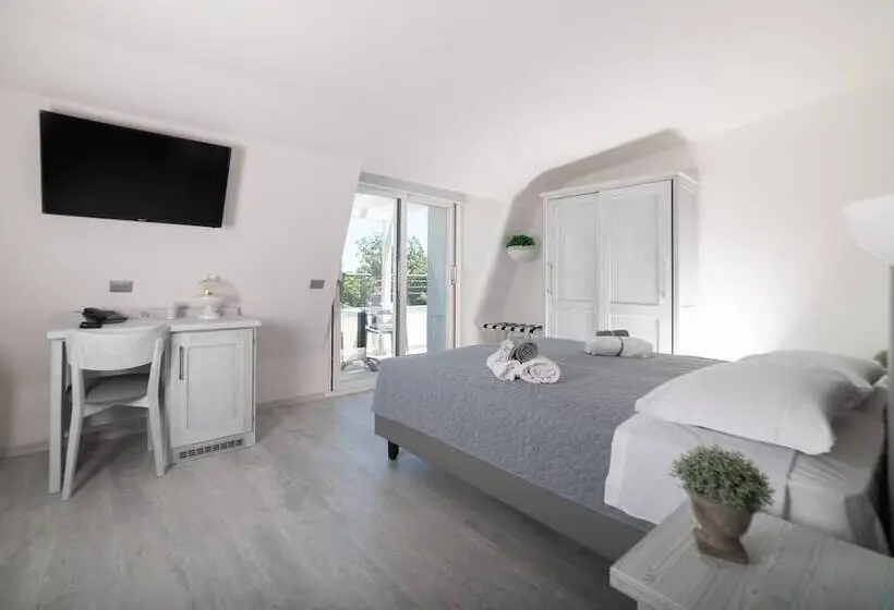 Economy Quadruple Room, Gli Ulivi