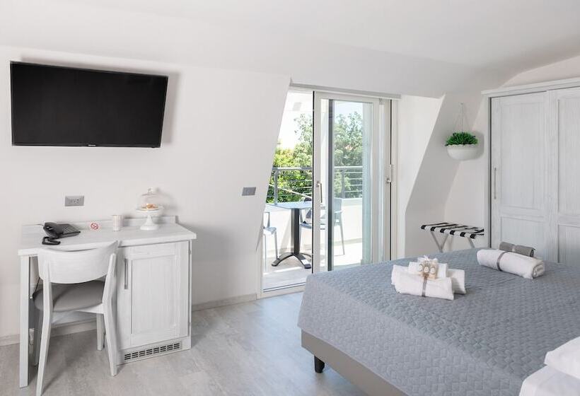 غرفة إقتصادية ثلاثية, Gli Ulivi