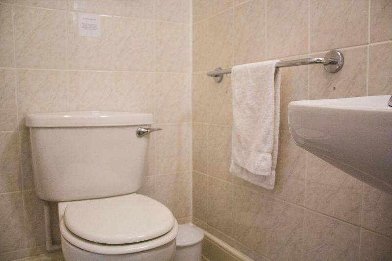 اتاق استاندارد یک نفره, Hazeldene Guest House