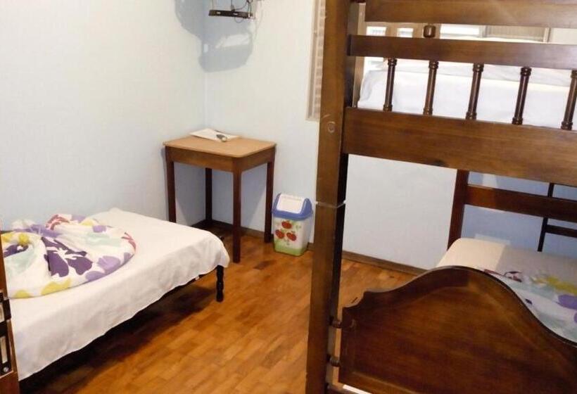 베이직 3인 룸, Real Cruzilia