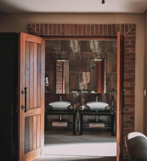 Номер Стандарт с Балконом, Riboville Boutique Hotel And Restaurant