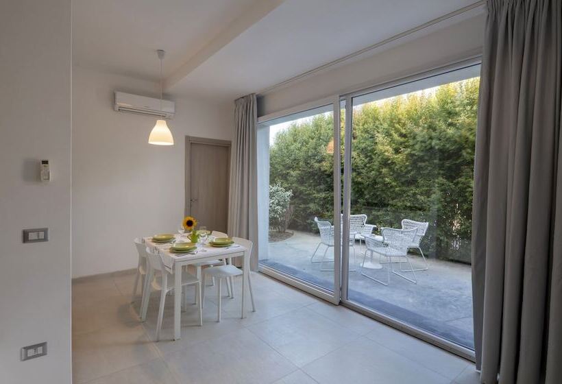 سوئیت جونیور اینتریور, Salento Residence & Suite
