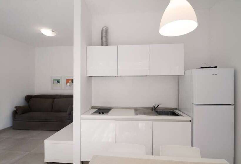 سوئیت جونیور اینتریور, Salento Residence & Suite