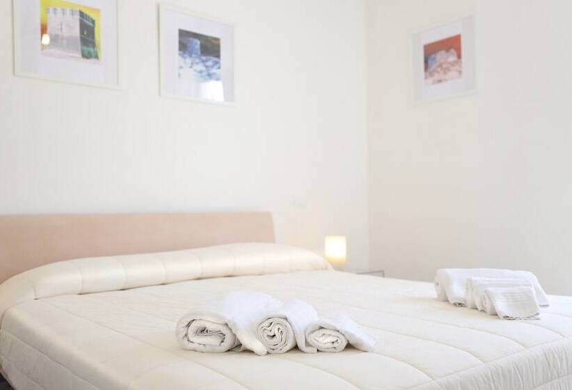 استودیوی استاندارد, Salento Residence & Suite