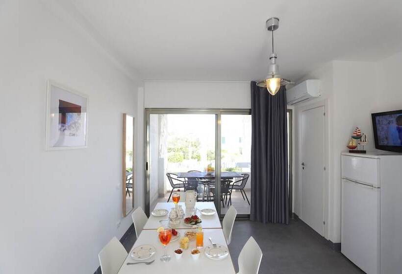 آپارتمان لوکس 2 خوابه, Salento Residence & Suite