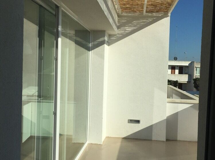 سوییت جونیور با بالکن, Salento Residence & Suite