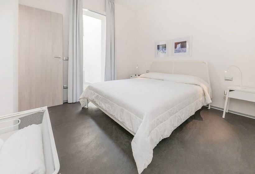 سوییت جونیور با بالکن, Salento Residence & Suite