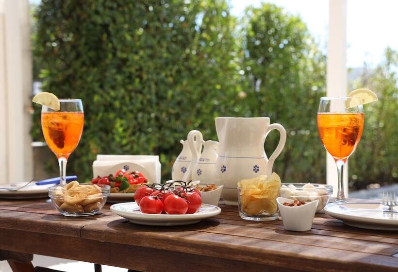 استودیوی استاندارد, Salento Residence & Suite