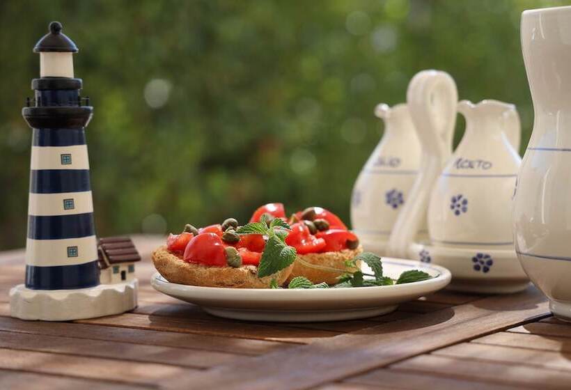 استودیوی استاندارد, Salento Residence & Suite